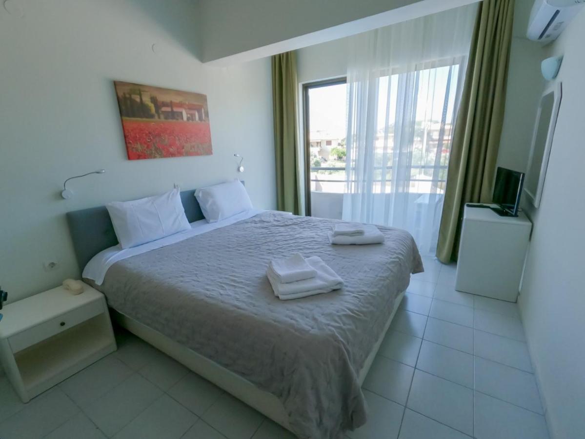 Ivory Hotel Theologos  Luaran gambar