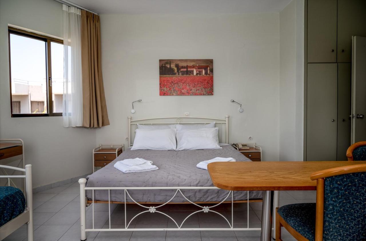 Ivory Hotel Theologos  Luaran gambar