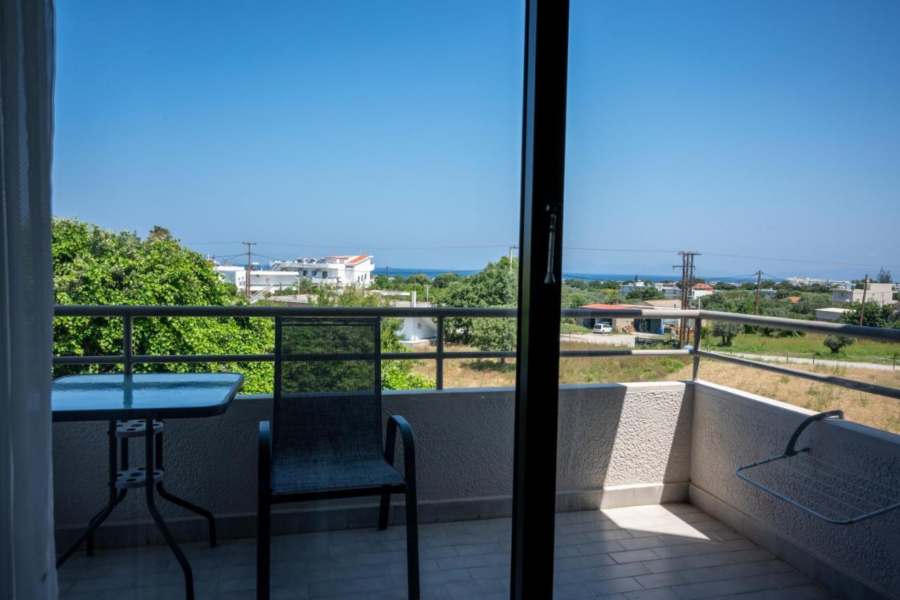 Ivory Hotel Theologos  Luaran gambar