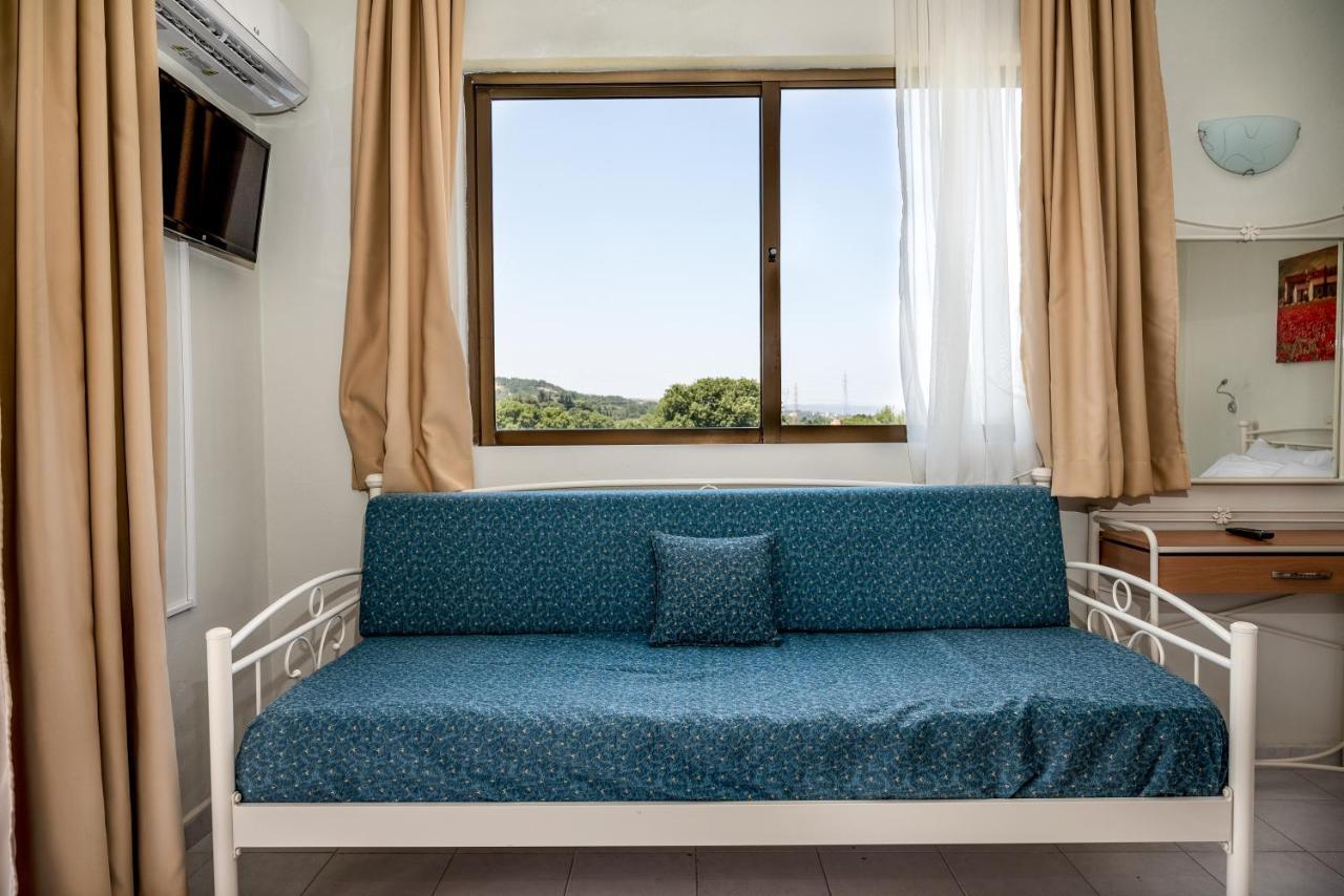 Ivory Hotel Theologos  Luaran gambar
