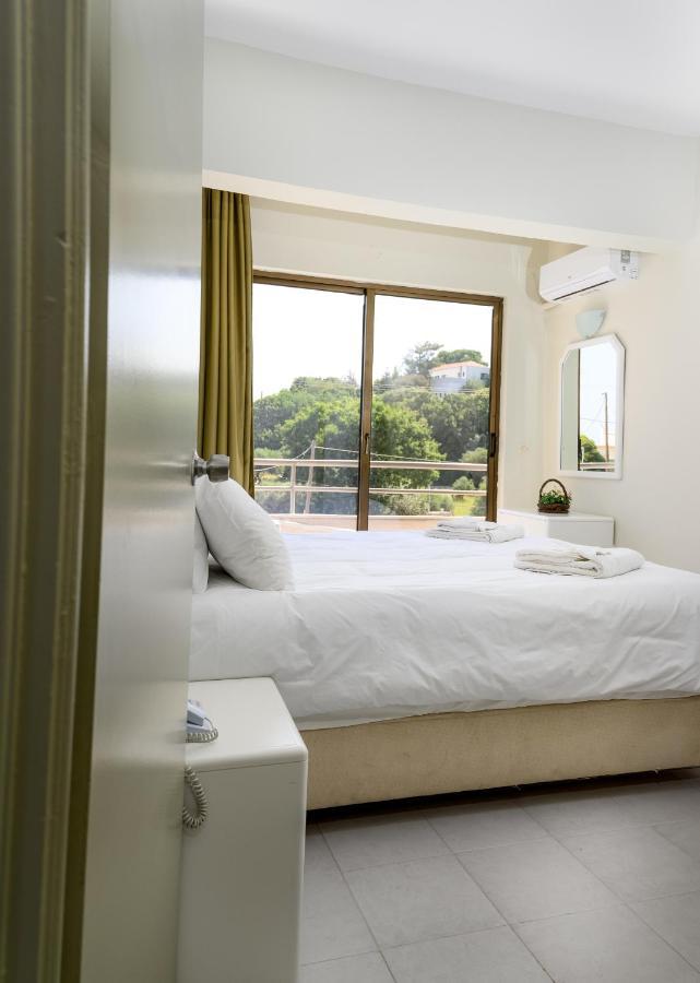Ivory Hotel Theologos  Luaran gambar